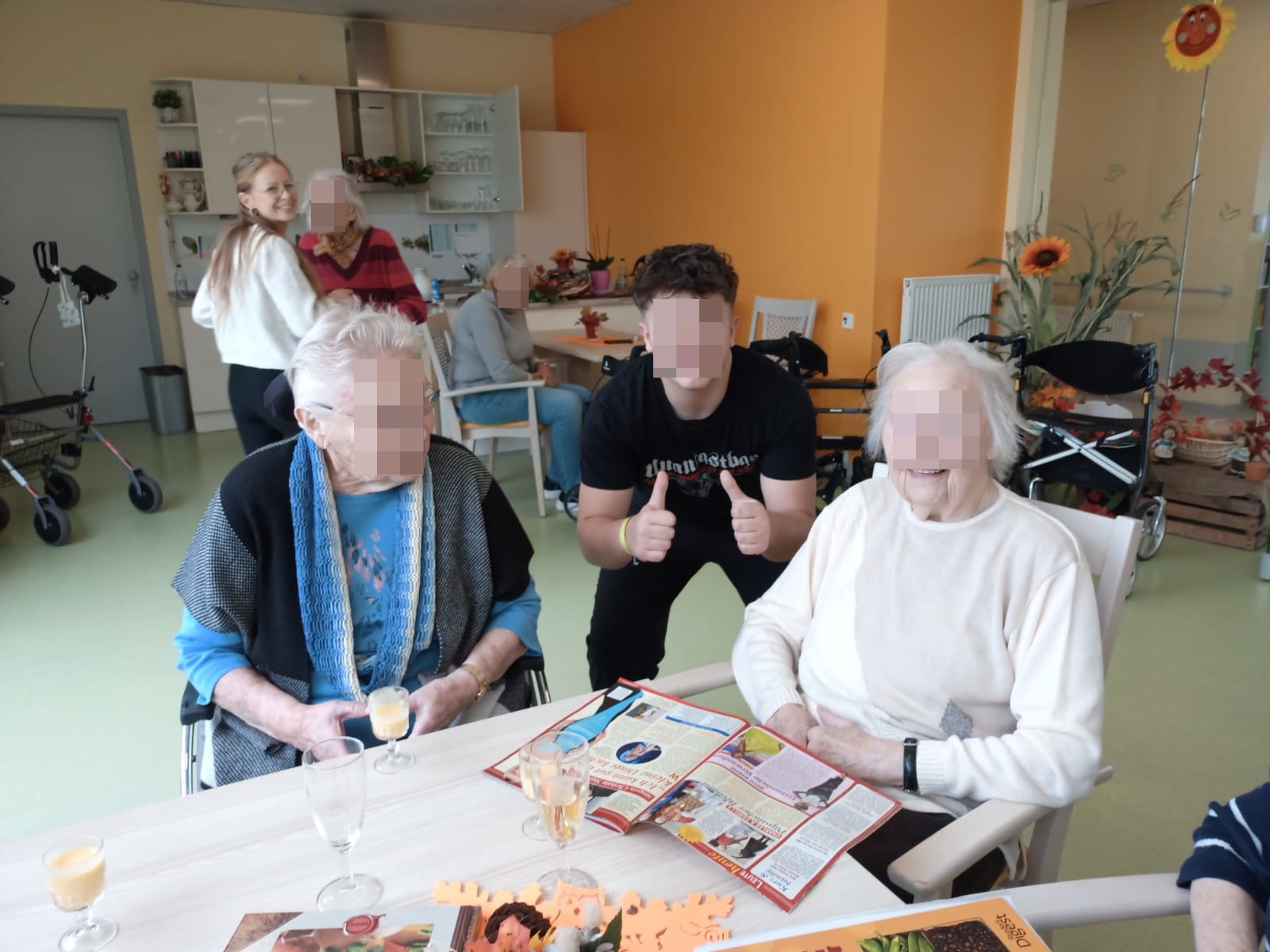 PHOTO 2025 11 18 19 06 44